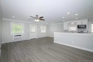 146 Montauk Hwy, Westhampton, NY 11977 - Photo 6
