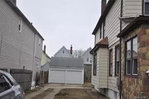 114-50 149th St, Jamaica, NY 11436 - Photo 2