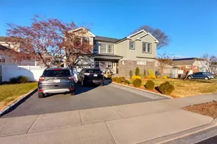 166 Daniel Rd N, Massapequa, NY 11758 - Photo 2