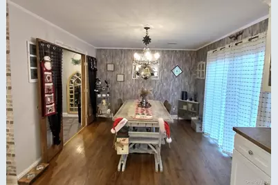 166 Daniel Road N, Massapequa, NY 11758 - Photo 10