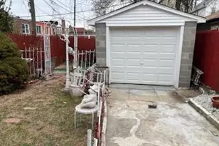 117-11 168th St, Jamaica, NY 11434 - Photo 10