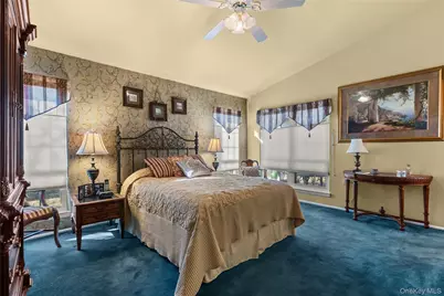 77 Glen Drive, Ridge, NY 11961 - Photo 16