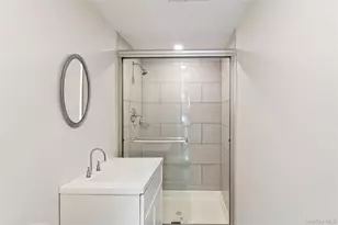 911 Ostrander Ave, Riverhead, NY 11901 - Photo 22