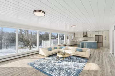 911 Ostrander Avenue, Riverhead, NY 11901 - Photo 8