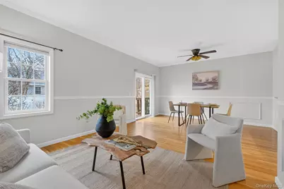 646 E Main Street, Jefferson Valley, NY 10535 - Photo 8