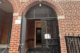 642 E 223rd St, Bronx, NY 10466 - Photo 2