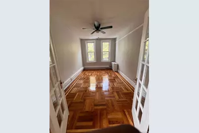 642 E 223rd Street, Bronx, NY 10466 - Photo 4