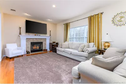 3 Sweetgum Lane, Miller Place, NY 11764 - Photo 8