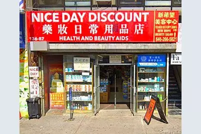 136-87 Roosevelt Avenue, Flushing, NY 11354 - Photo 2