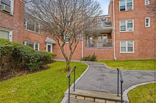 118 Lawn Terrace Terrace, Mamaroneck, NY 10543 - Photo 16