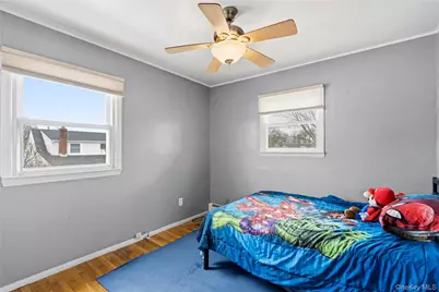 299 28th Street, Copiague, NY 11726 - Photo 18