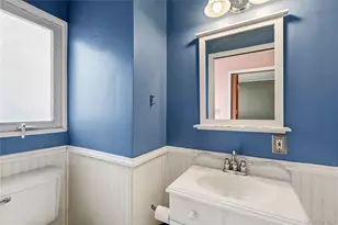 299 28th St, Copiague, NY 11726 - Photo 8