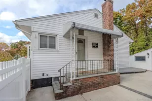 527 Spruce Ln, East Meadow, NY 11554 - Photo 6