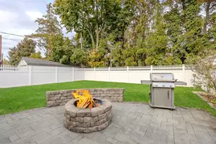 527 Spruce Ln, East Meadow, NY 11554 - Photo 44