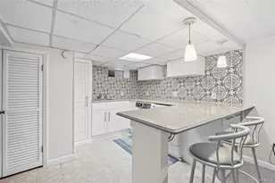 527 Spruce Ln, East Meadow, NY 11554 - Photo 34