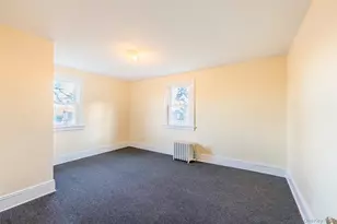 104 Grandview Ave, Great Neck, NY 11020 - Photo 4