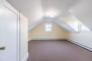 104 Grandview Ave, Great Neck, NY 11020 - Photo 2