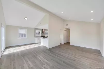 15 Marshall Street, Massapequa, NY 11758 - Photo 12