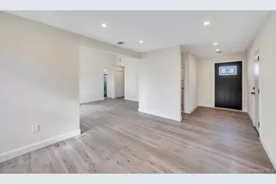 15 Marshall Street, Massapequa, NY 11758 - Photo 8