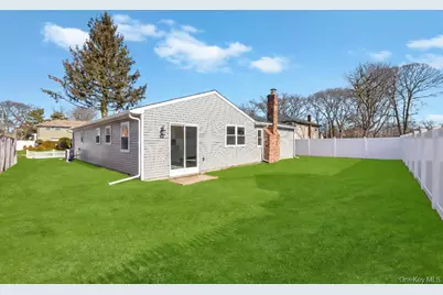 15 Marshall Street, Massapequa, NY 11758 - Photo 4