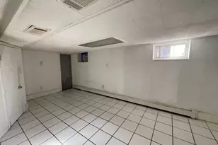 27-37 Curtis St, East Elmhurst, NY 11369 - Photo 8