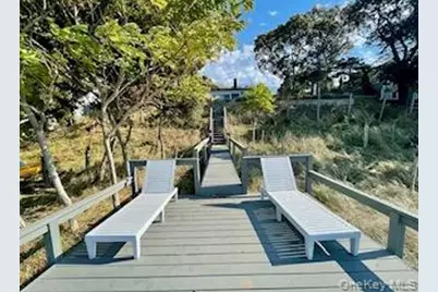 16 N Shore Road, Hampton Bays, NY 11946 - Photo 4