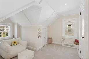 15 N Oceanside Rd, Rockville Centre, NY 11570 - Photo 24