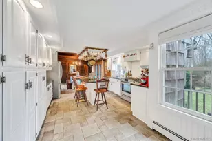 807 Union Ave, Riverhead, NY 11901 - Photo 18
