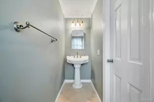 807 Union Ave, Riverhead, NY 11901 - Photo 28