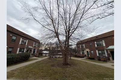 71-17 Park Drive #B, Flushing, NY 11367 - Photo 2