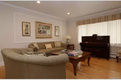 26 Wesley Avenue, Port Chester, NY 10573 - Photo 8