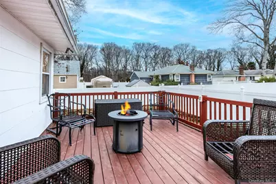 139 N Linden Street, Massapequa, NY 11758 - Photo 28