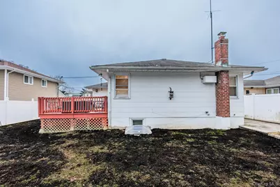 139 N Linden Street, Massapequa, NY 11758 - Photo 34