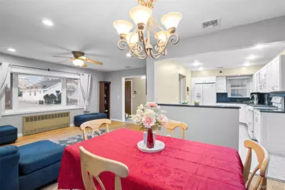 139 N Linden Street, Massapequa, NY 11758 - Photo 10