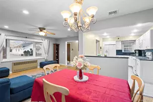 139 N Linden St, Massapequa, NY 11758 - Photo 10