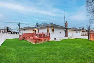 139 N Linden St, Massapequa, NY 11758 - Photo 30