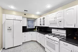 139 N Linden St, Massapequa, NY 11758 - Photo 12