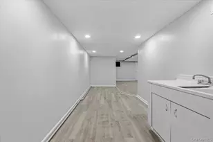 179-67 Selover Rd, Springfield Gardens, NY 11434 - Photo 36