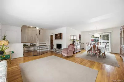 12 Viola Drive, Glen Cove, NY 11542 - Photo 6