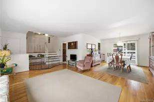 12 Viola Dr, Glen Cove, NY 11542 - Photo 6