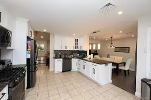 7 McNulty St, Dix Hills, NY 11746 - Photo 4