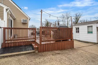 79 Roosevelt Avenue, Massapequa, NY 11758 - Photo 18