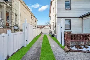 109-46 174th St, Jamaica, NY 11433 - Photo 6