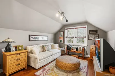 30 Glenwood Lane, East Hills, NY 11577 - Photo 16