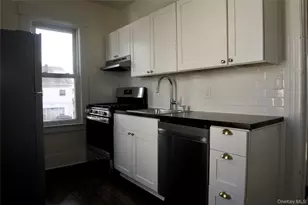 55 Vernon Ave, Rockville Centre, NY 11570 - Photo 2