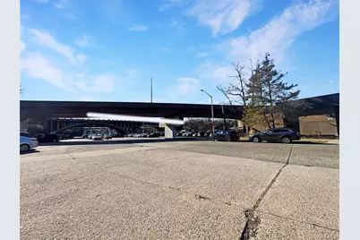 777 N Macquesten Parkway, Mount Vernon, NY 10552 - Photo 16