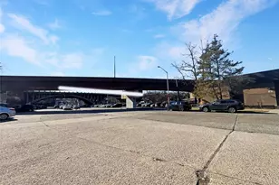 777 N MacQuesten Pkwy, Mount Vernon, NY 10552 - Photo 16