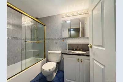 777 N Macquesten Parkway, Mount Vernon, NY 10552 - Photo 10