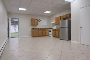 536 Throgs Neck Expy, Bronx, NY 10465 - Photo 14