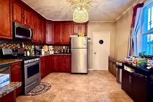 54-05 68th St, Maspeth, NY 11378 - Photo 10